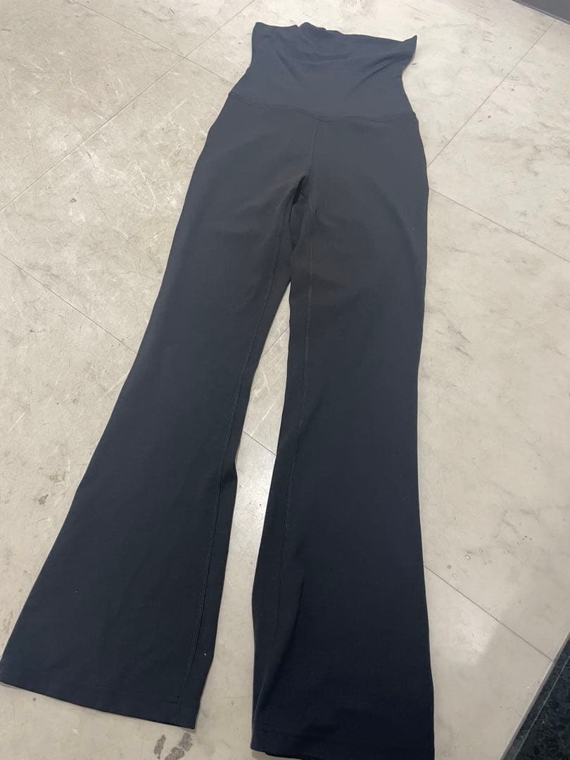 lululemon Groove Nuluフォールドオーバーフレアパンツブラック