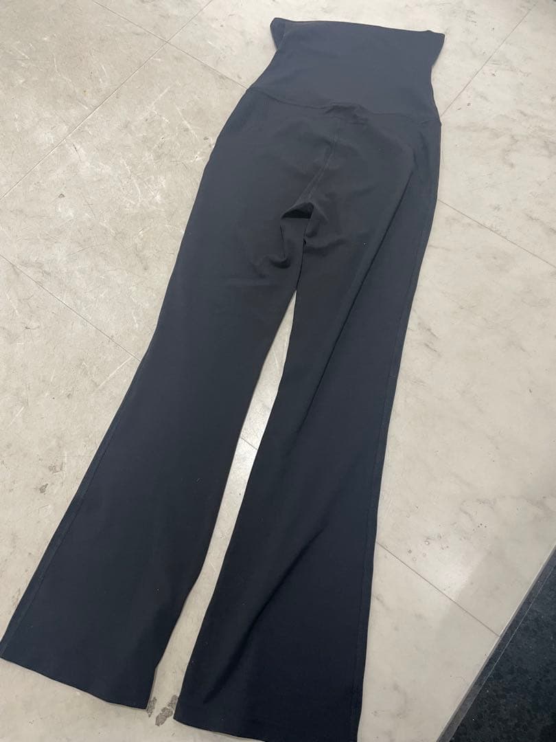 lululemon Groove Nuluフォールドオーバーフレアパンツブラック