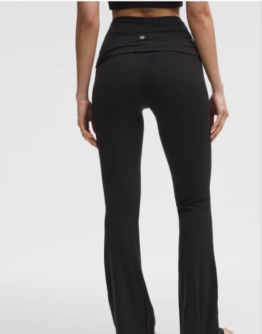 lululemon Groove Nuluフォールドオーバーフレアパンツブラック