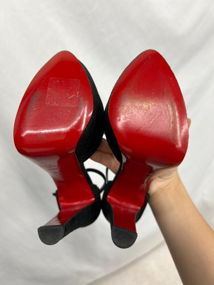 Christian Louboutin ブラック スエード オープントゥヒール