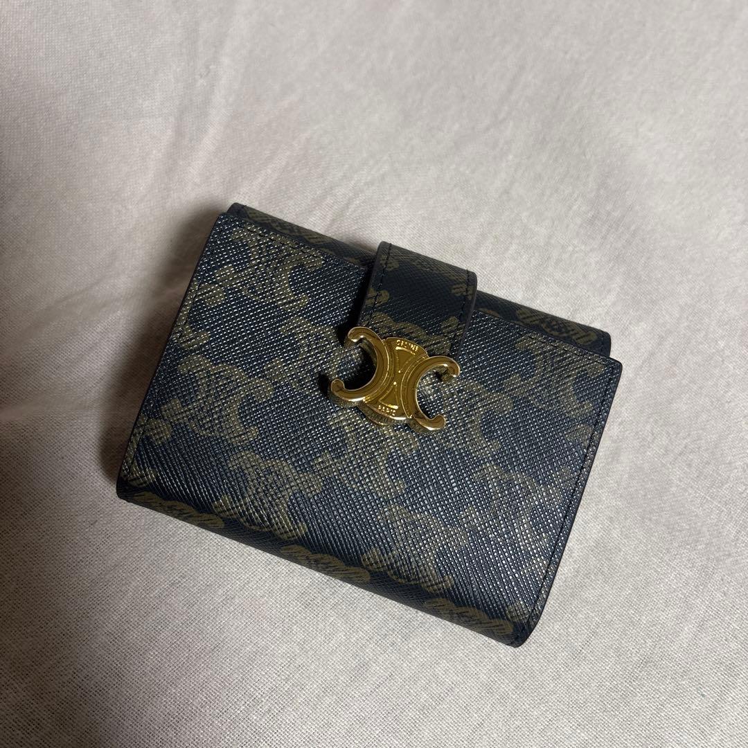 CELINE 三つ折り財布 ブラック・ゴールド