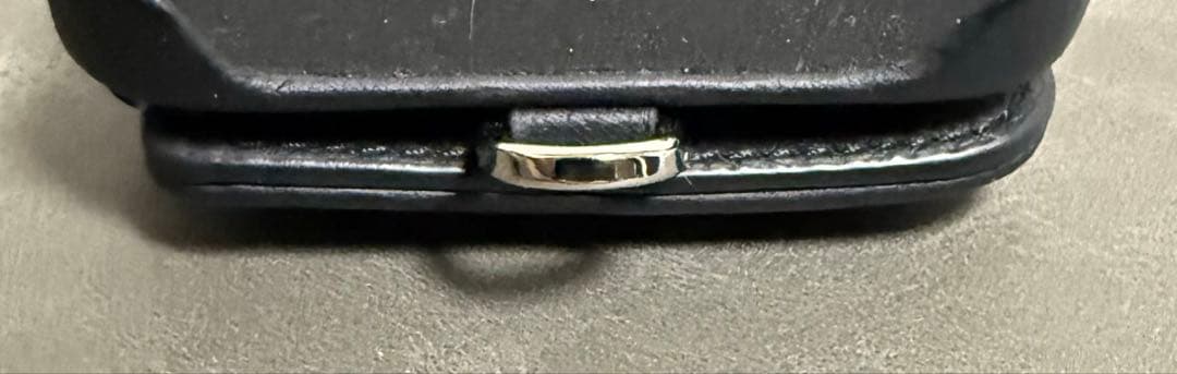 「DEMIU」ブラック BALLON iPhone 16ProMax