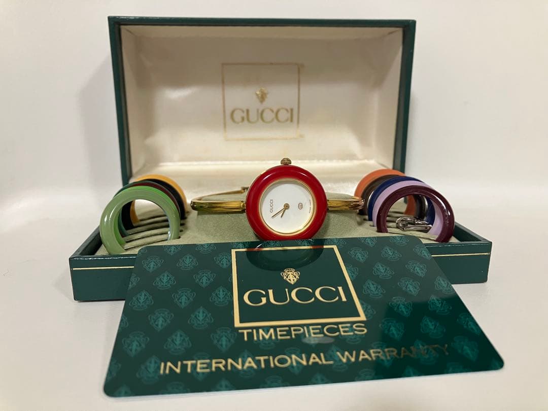 GUCCI チェンジベゼルクォーツ腕時計 交換用バンド付き