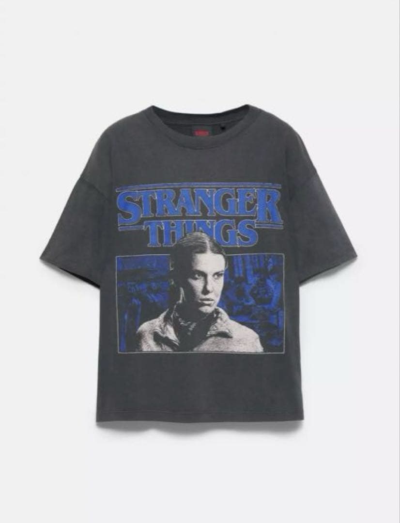 pull&bear Stranger ThingsコラボTシャツ