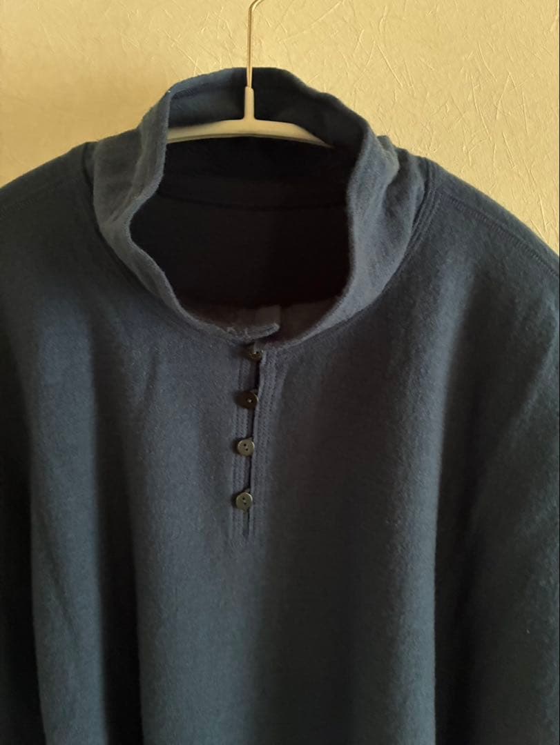 ヨーガンレール　2024未使用 薄手フェルトのハイネックプルオーバー