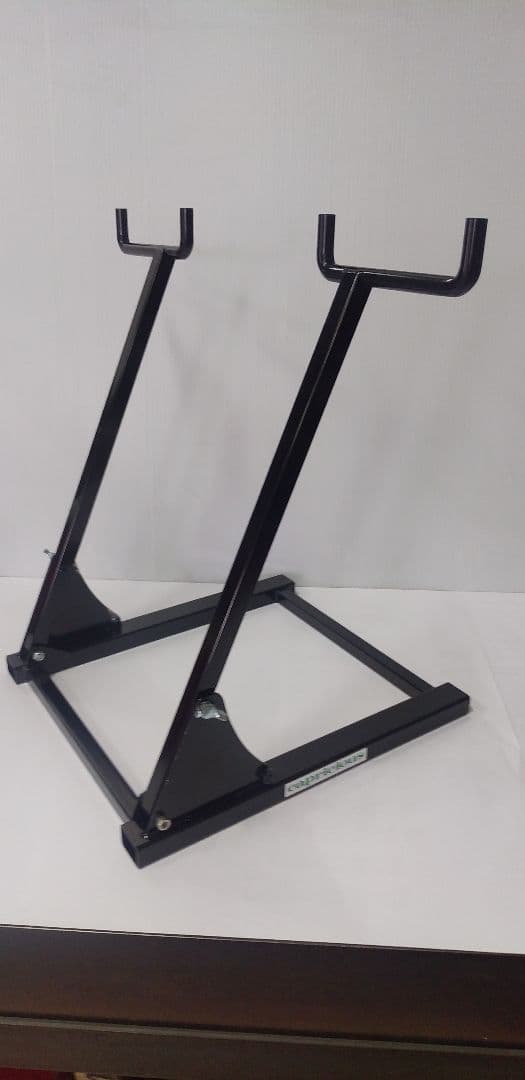 ロードバイク用折りたたみ式倒立整備台