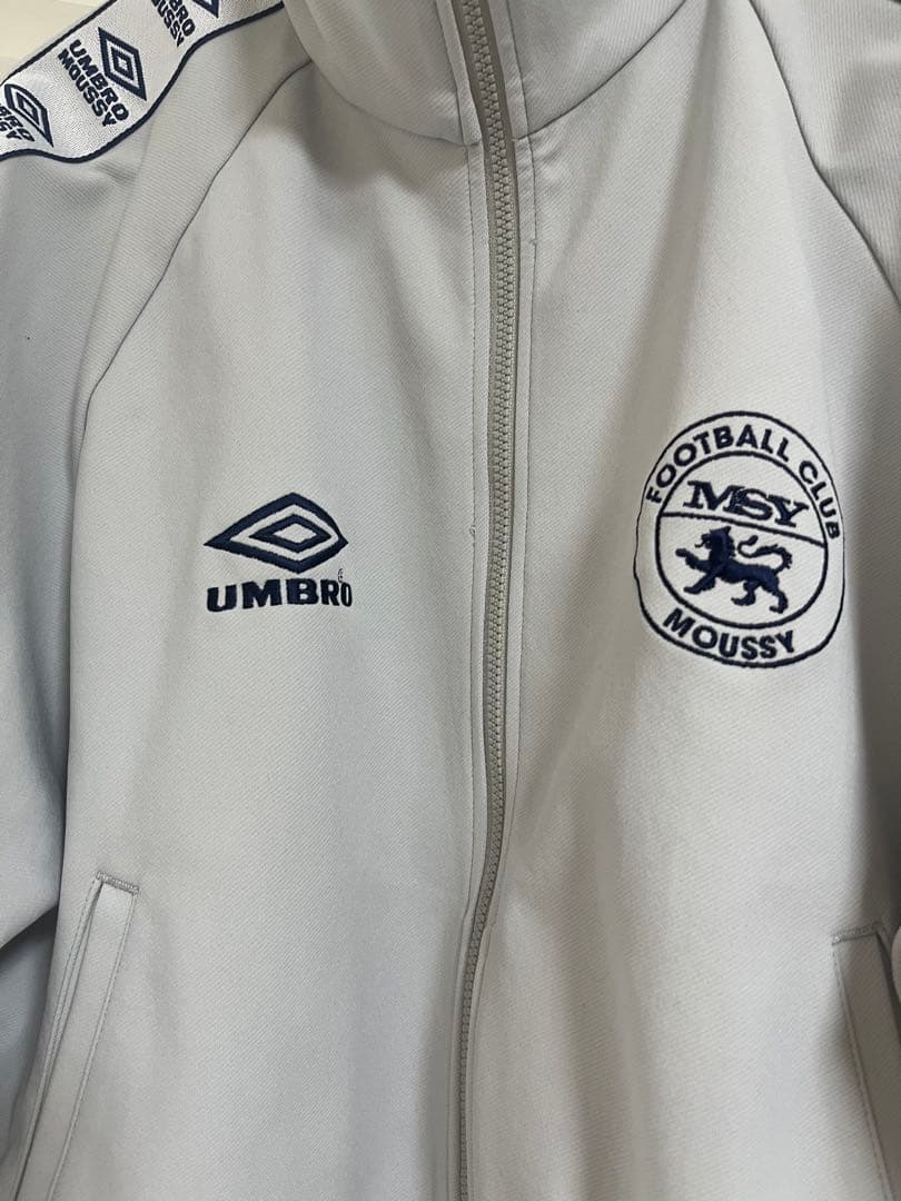 moussy umbro トラックジャケット　グレー