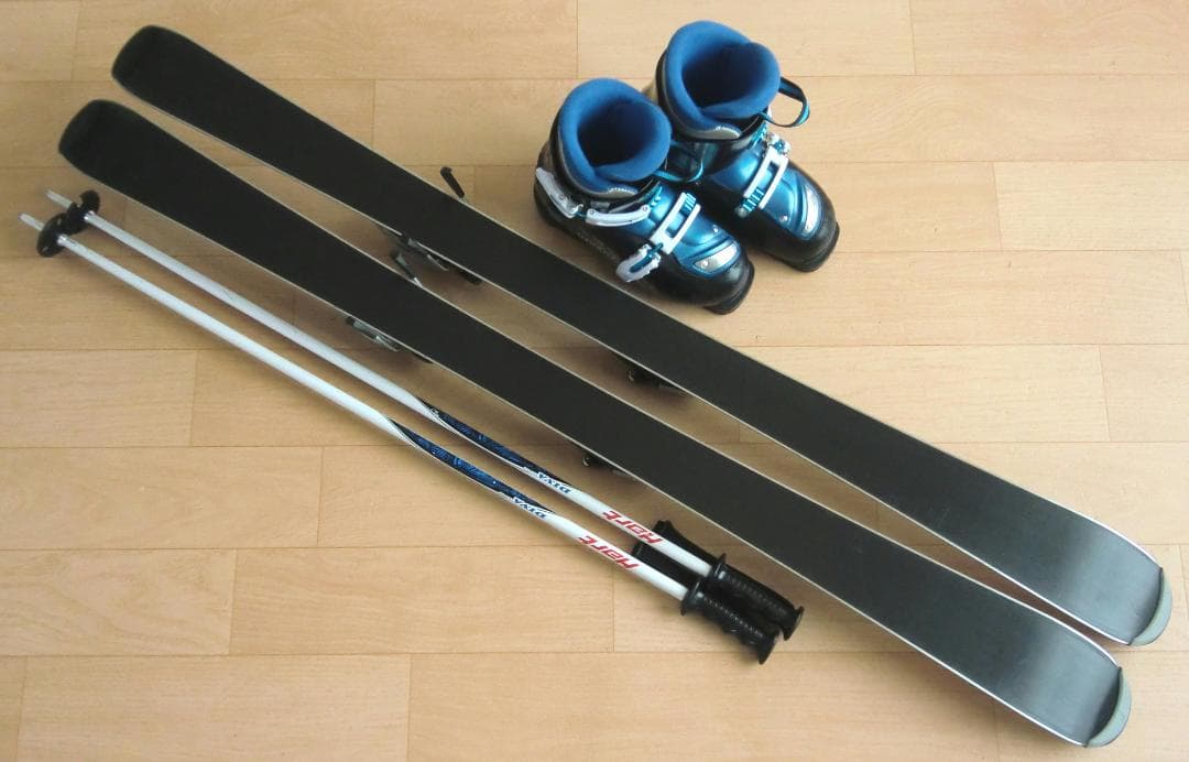 ■■送料無料■HEAD＋Hart■ジュニア用スキー4点セット■板127/靴23■