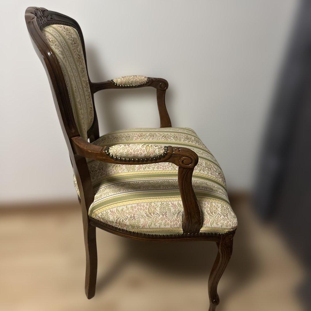 猫足　アンティークチェア　クラシック　肘置きつき　美品寄り　最安値2