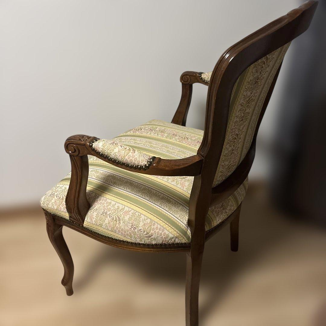 猫足　アンティークチェア　クラシック　肘置きつき　美品寄り　最安値2