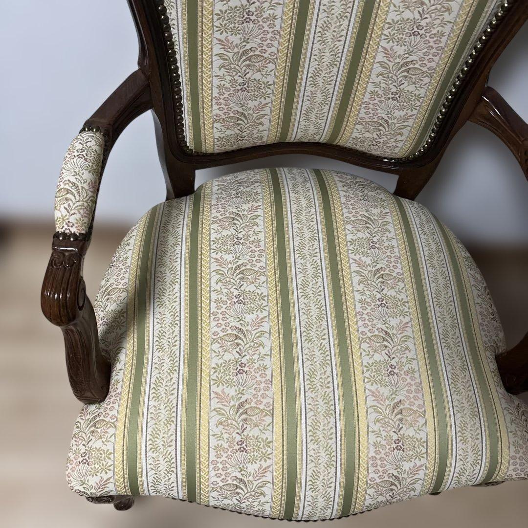 猫足　アンティークチェア　クラシック　肘置きつき　美品寄り　最安値2