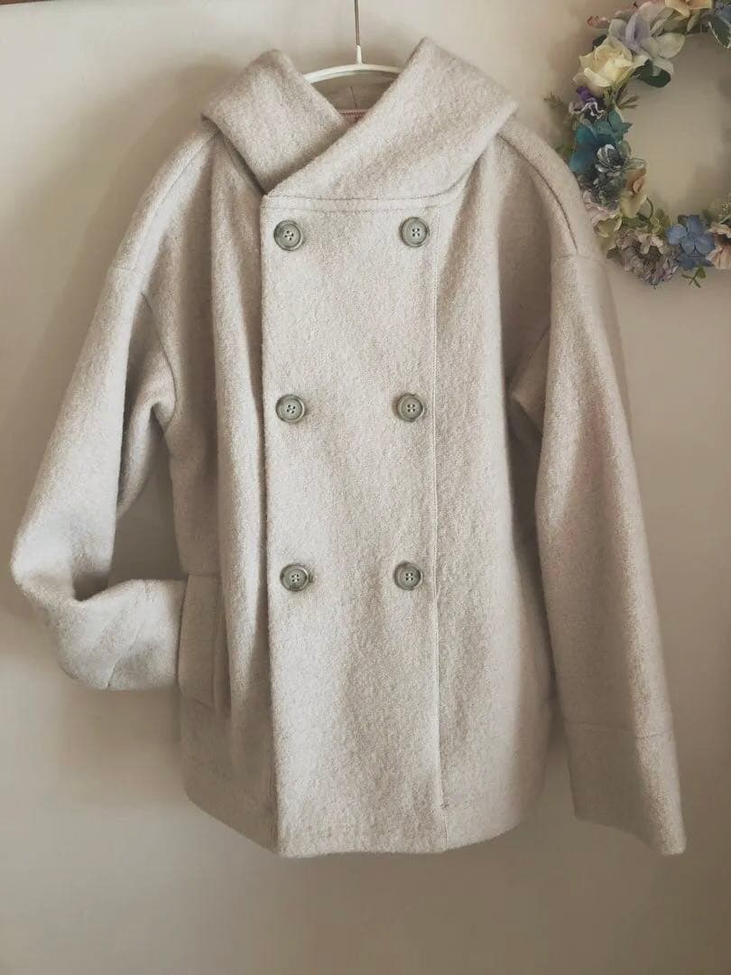 【新品未使用】マオメイド フード付きショートコート ウール100%