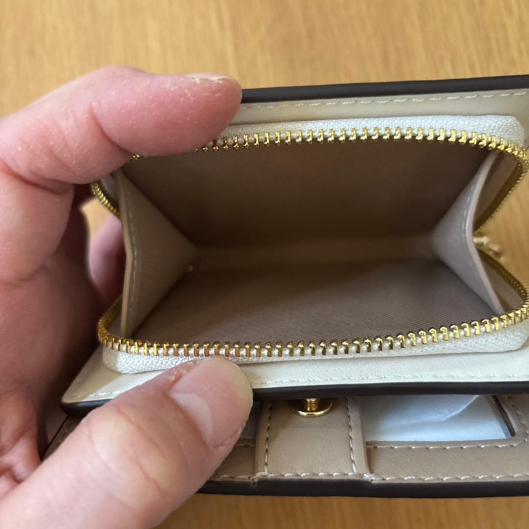 未使用品 コーチ 2つ折り財布& ピクチャーフレームバッグチャーム 箱付き