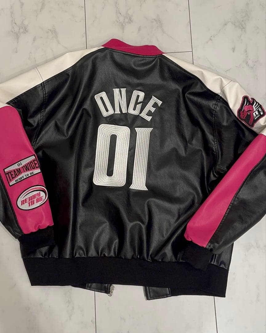 twice スタジャン　Mサイズ　READY TO BE