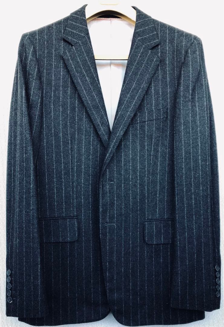 グッチダークグレー ストライプ スーツ
