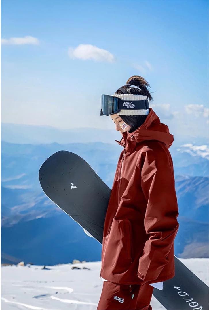 試着のみ 上下2点セット S スノーボードウェア スキーウェア COSPLEE