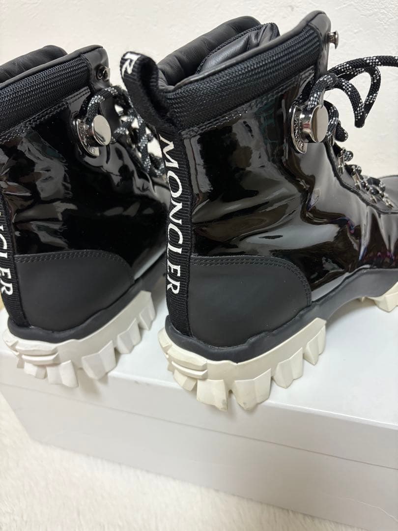 MONCLER ブラック ハイカットスニーカー