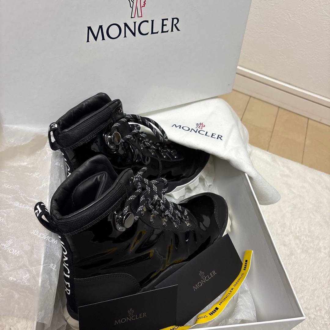 MONCLER ブラック ハイカットスニーカー