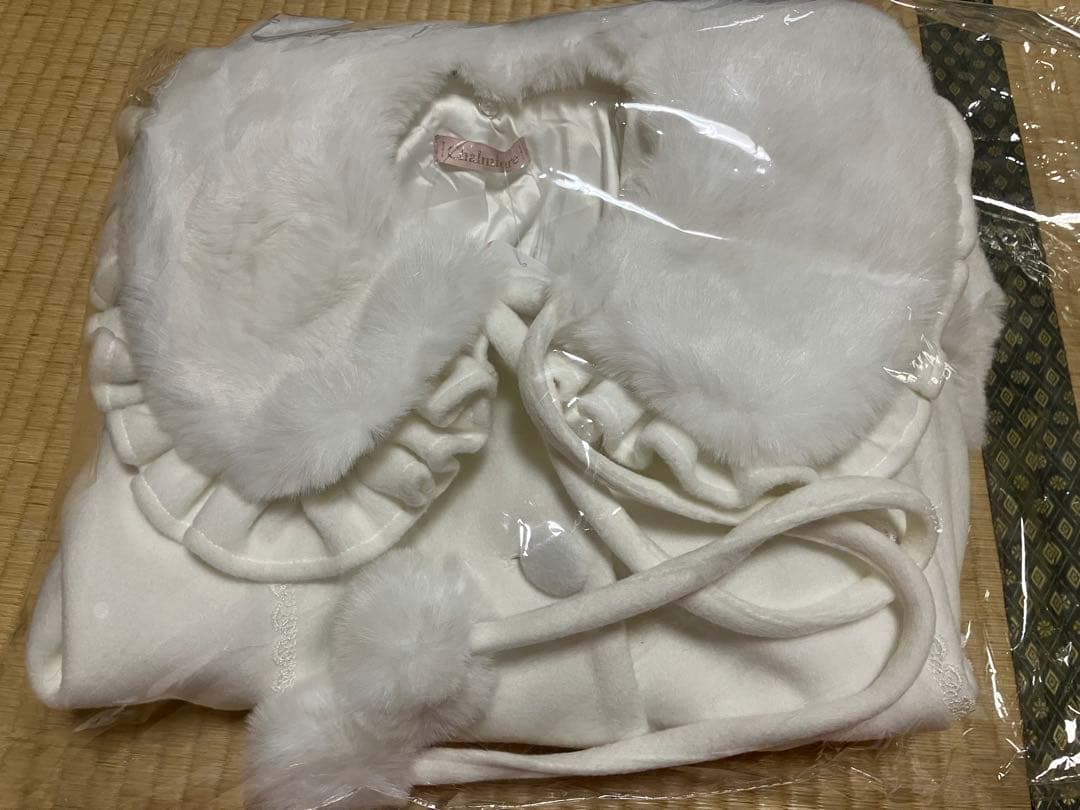 Chalmiere シャルミエール ドーリーケープ 白