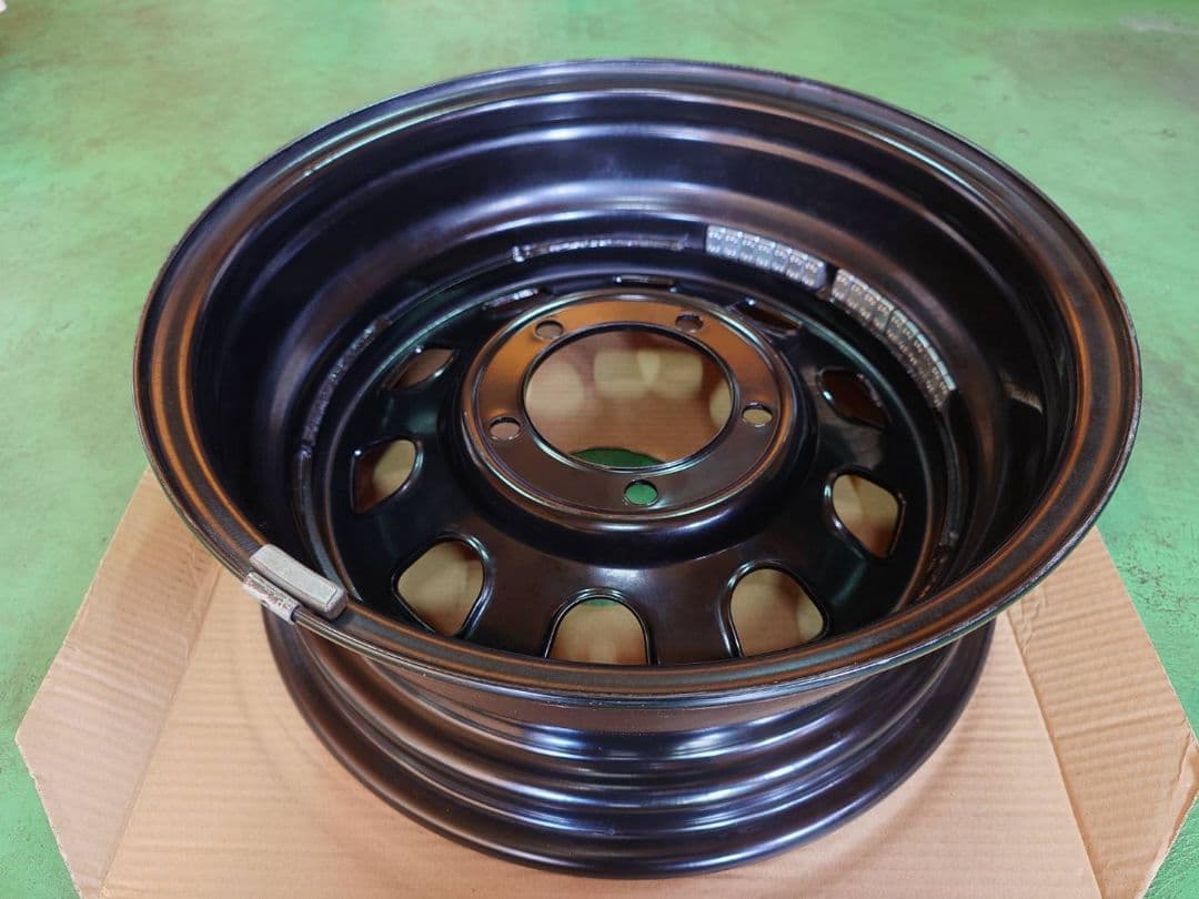 美品 ①ジムニーシエラJB74 デイトナスチールホイール1/2