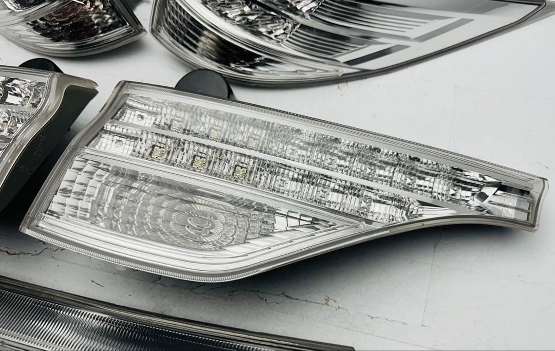 エスティマ ハイブリッド LED フィニッシャー テールライト 28-210