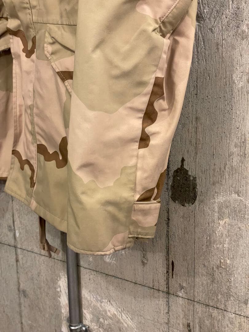 ECWCS ゴアテックスパーカー デザートカモ