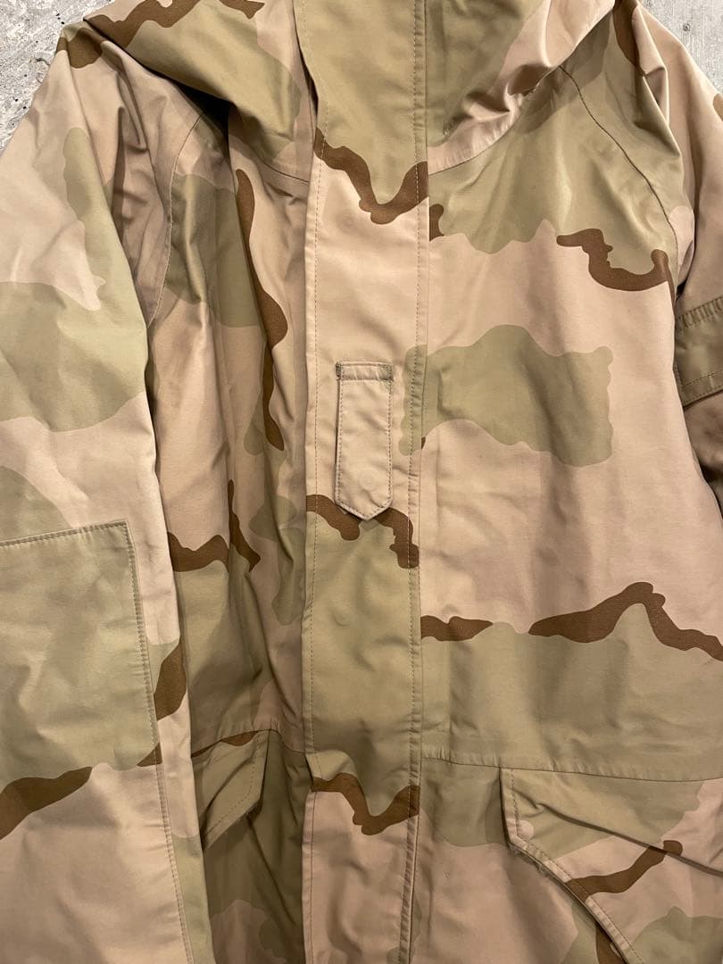 ECWCS ゴアテックスパーカー デザートカモ
