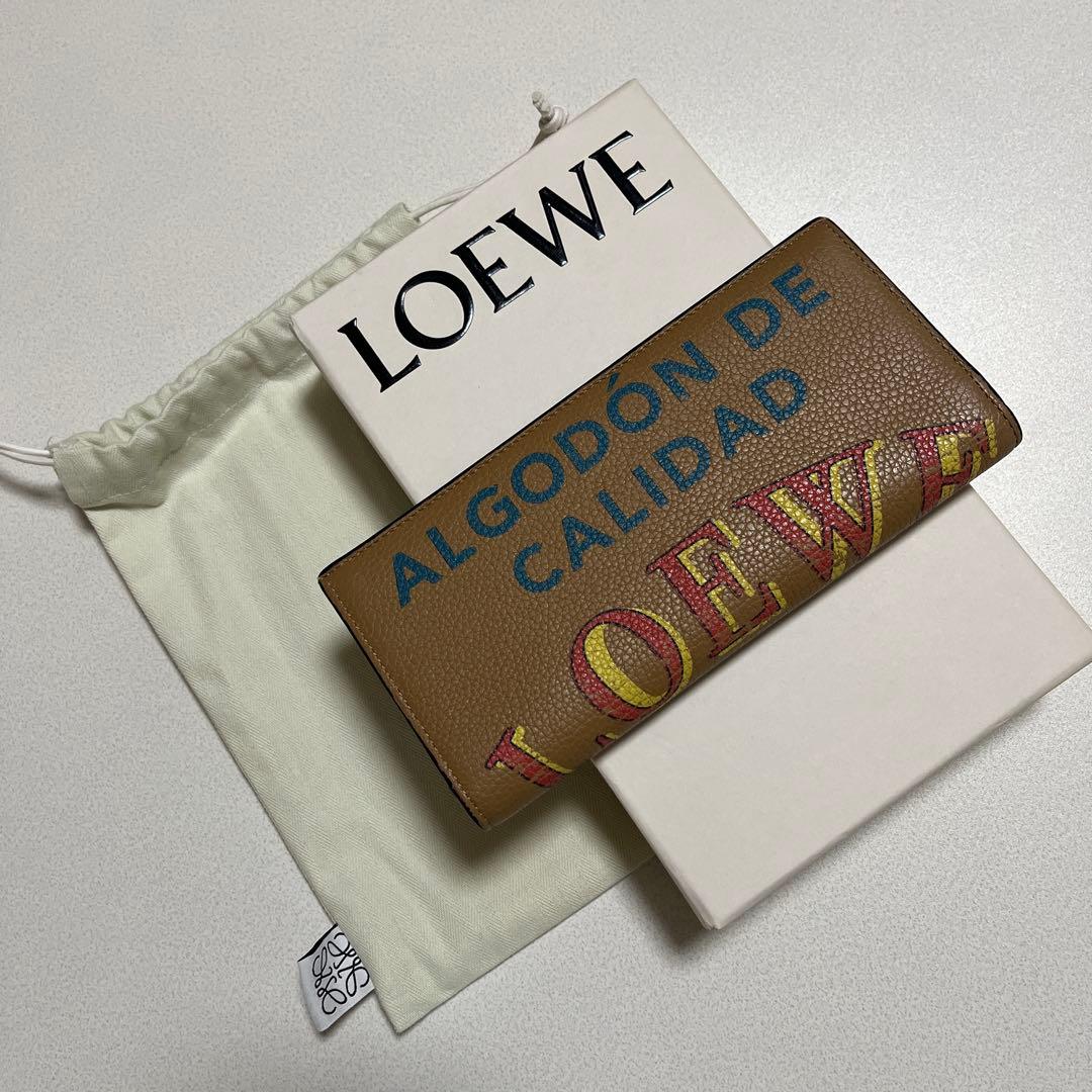 LOEWE ブラウンレザー 折り財布