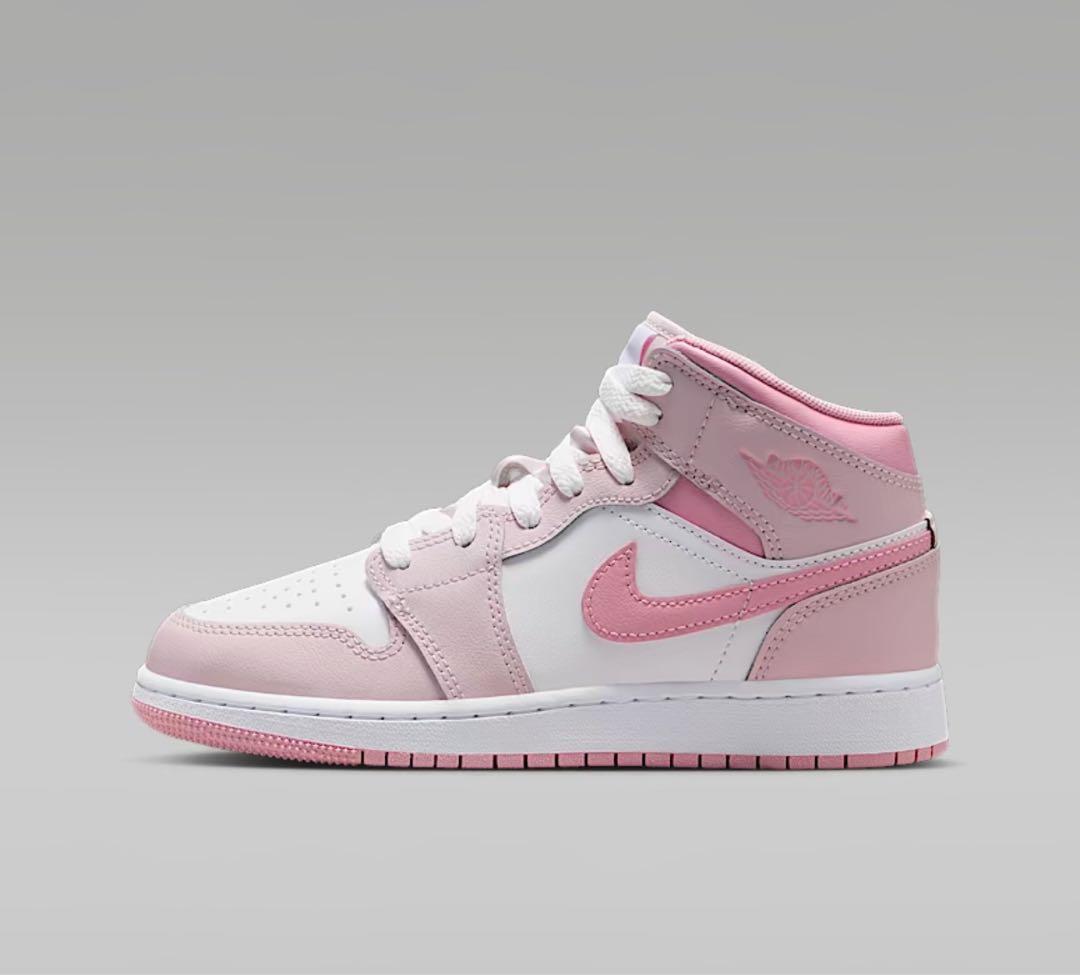 限定カラー【新品】NIKE GS AIR JORDAN1 MID　パールピンク