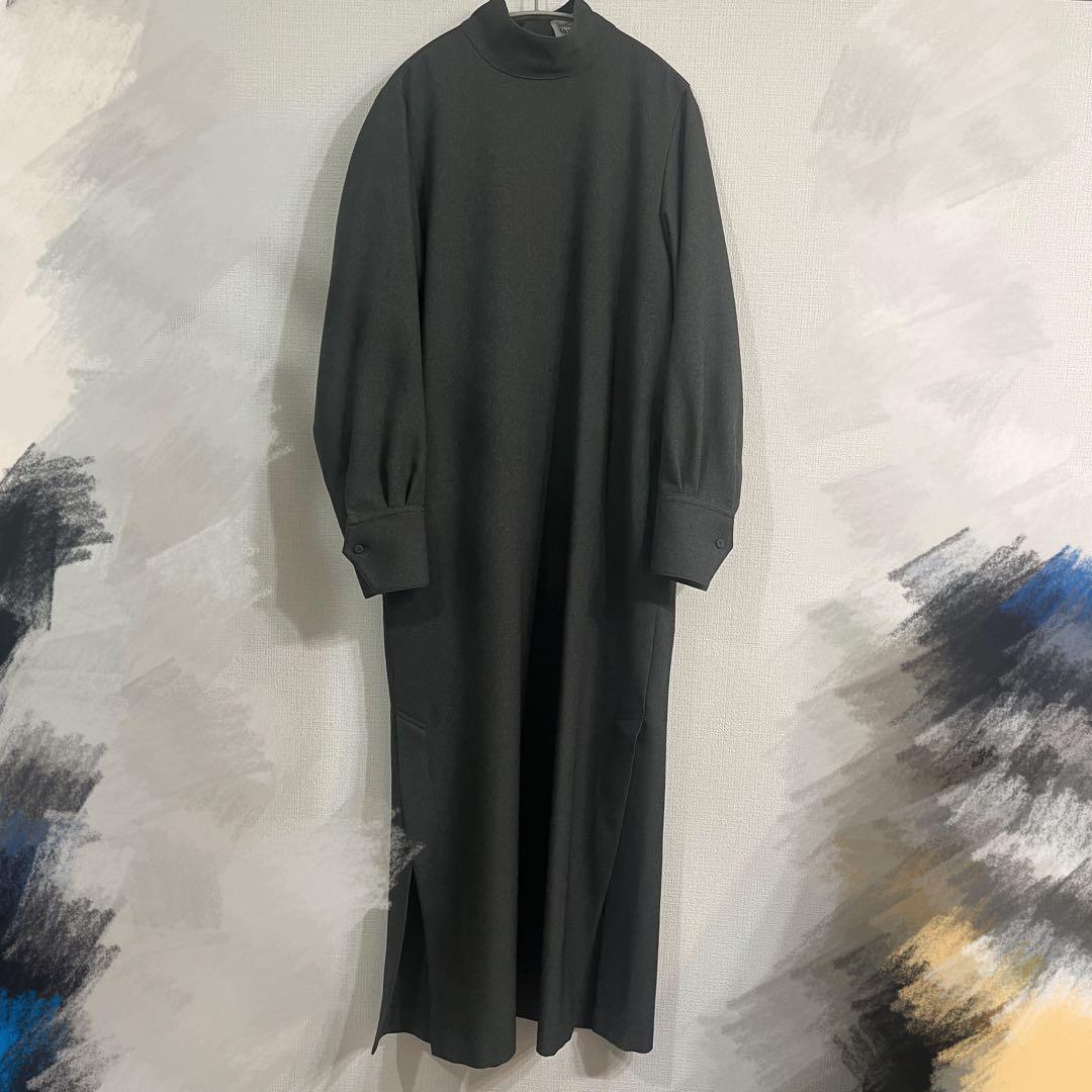 ハイネックプリミティブワンピース