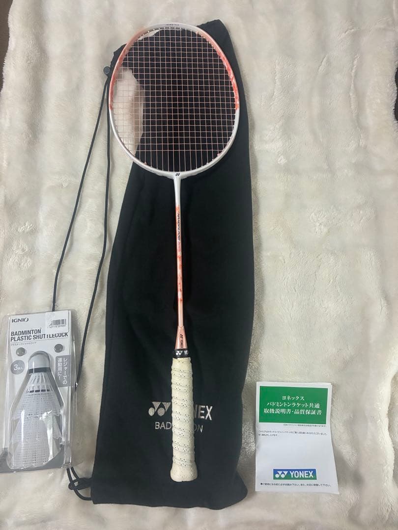 YONEX ナノフレア300バドミントンラケット シャトル・ケース付き