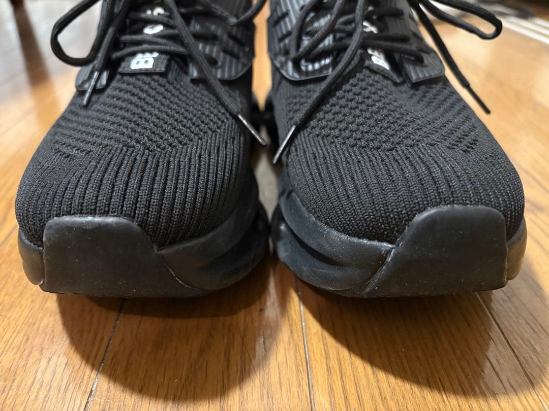 ゆかんぐ （1/11のみ）BEAXIS ✨美品✨シェイプコアスニーカー 黒