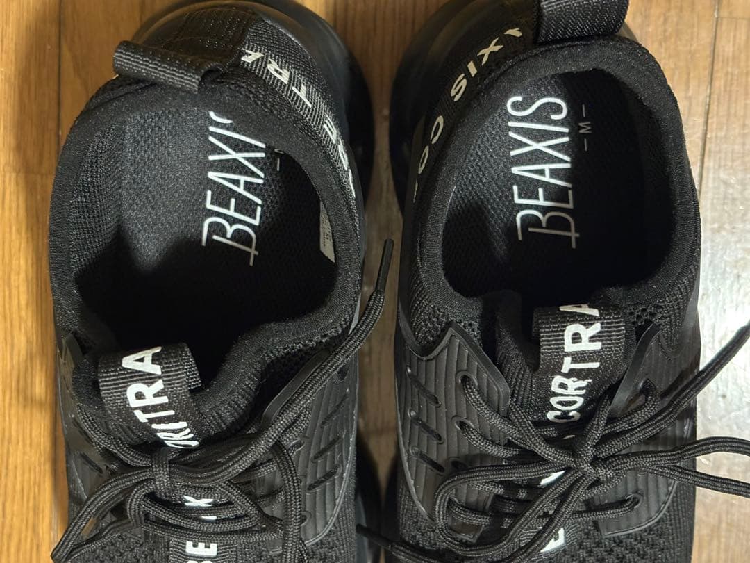 ゆかんぐ （1/11のみ）BEAXIS ✨美品✨シェイプコアスニーカー 黒