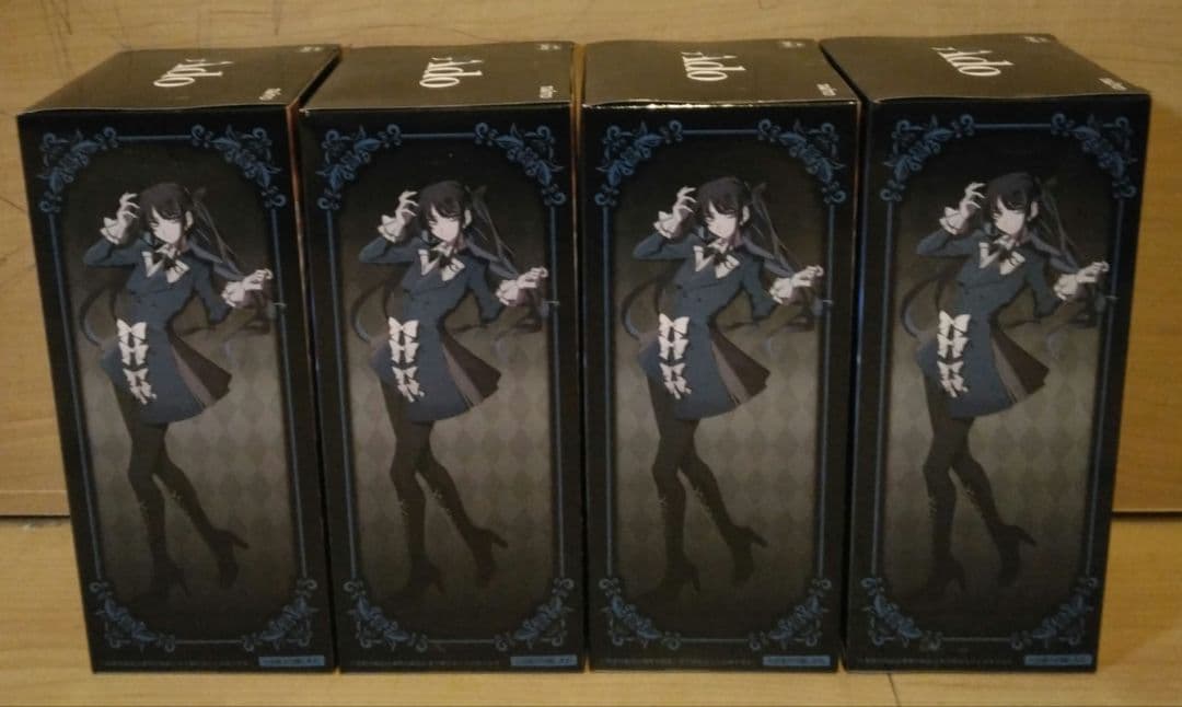 ラウンドワン限定　Adoフィギュア　 Winter ver. 『 4点セット 』