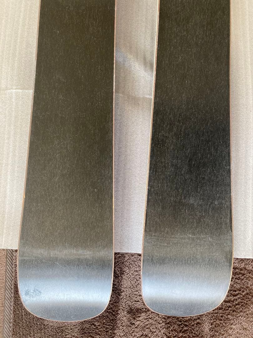 【未使用・美品】ショートスキー(ファン)ボードと解放ビィンディング のセット