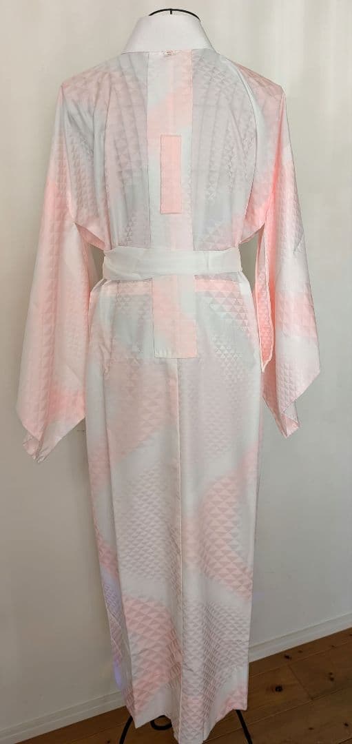 【ピンク×ホワイト暈し三角地紋】紙人形仕立て　長襦袢　衣紋抜き付