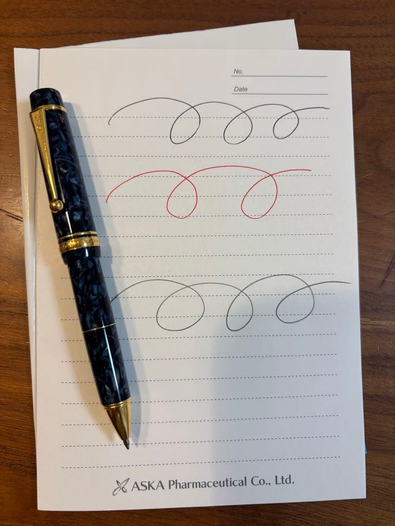 PILOT CUSTOM Legance ボールペン(赤、黒、シャープペンシル)