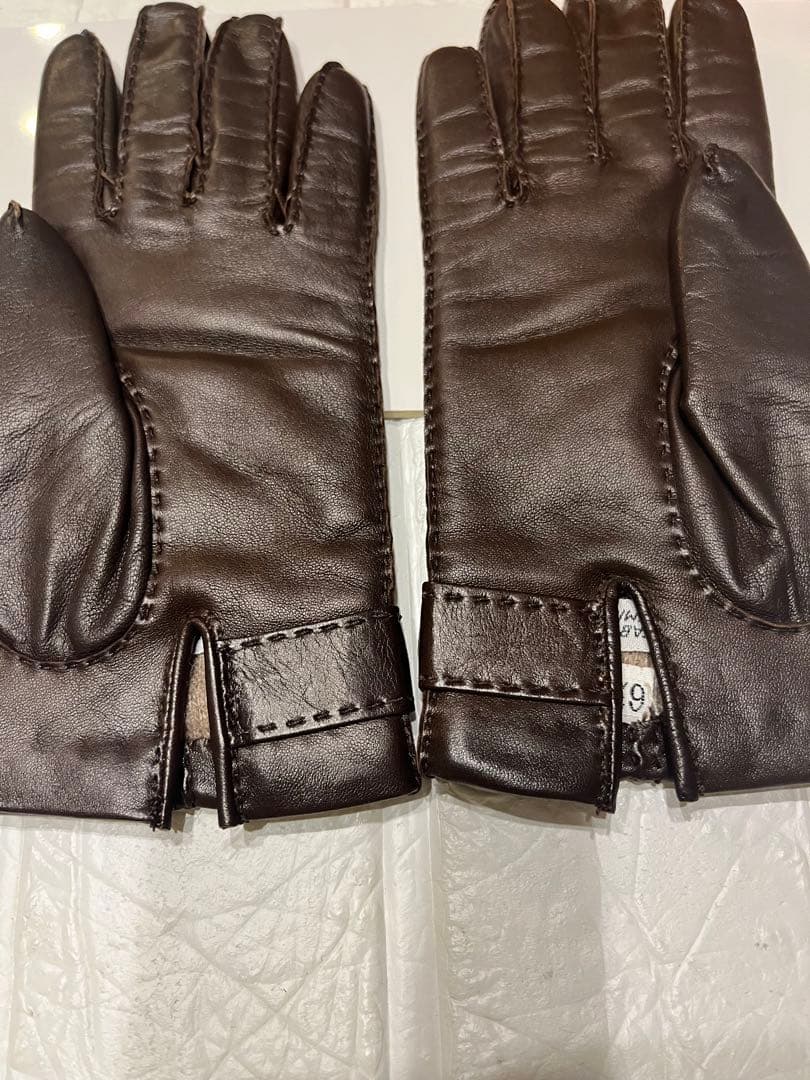 新品タグ付☆エルメス　手袋　グローブ　美品　バックル金具　61/2 ラムレザー