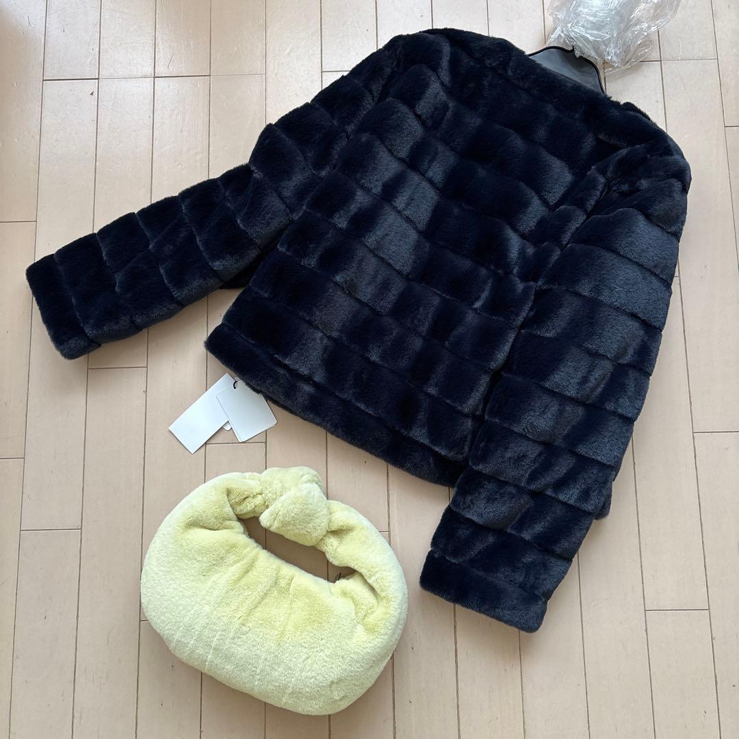 新品☆定価２００００円　Vin リバーシブルエコファージャケット