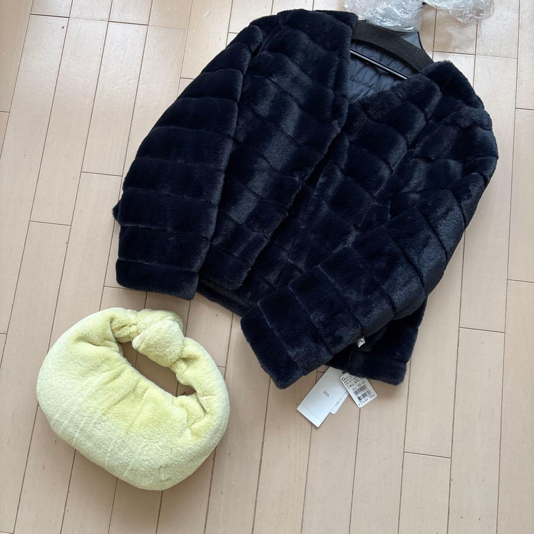 新品☆定価２００００円　Vin リバーシブルエコファージャケット