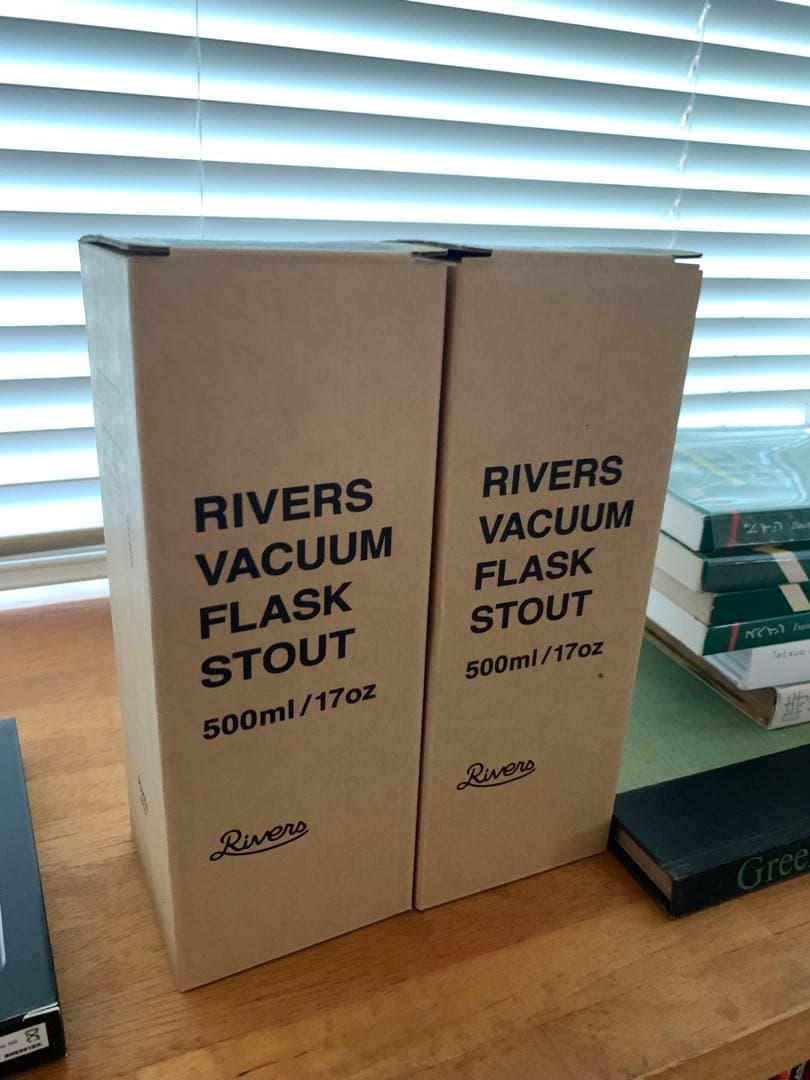 カウブックス COW BOOKS ステンレスボトル 500ml 白黒2個セット