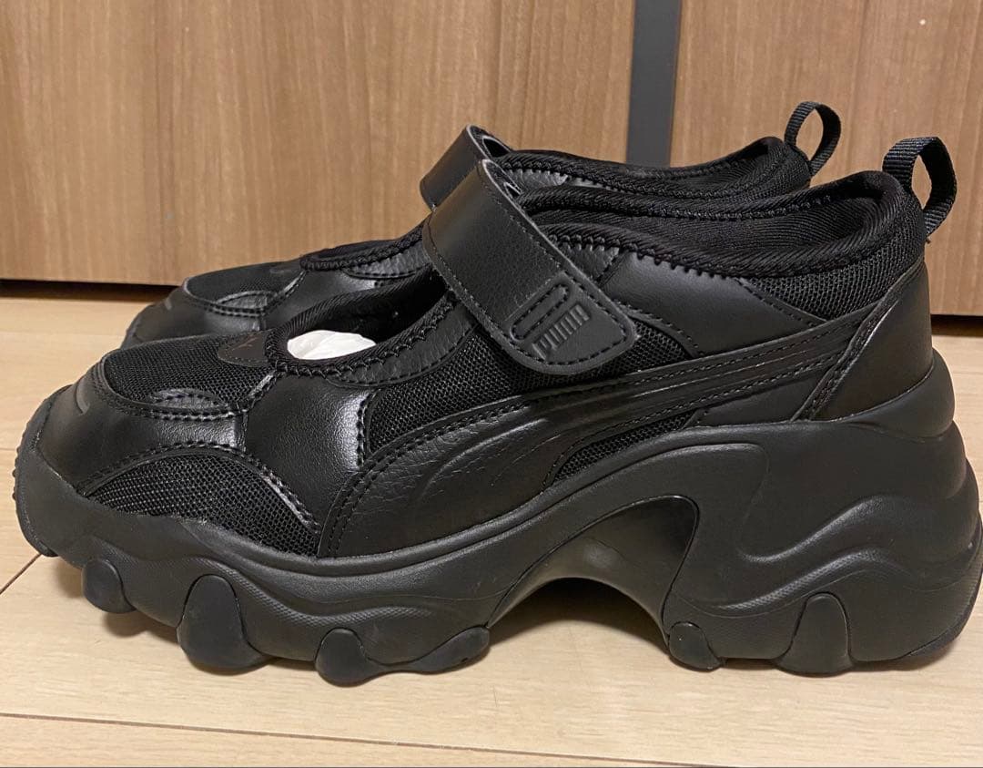 美品☆PUMA プーマ　ウィメンズ　パルサー ウェッジ サンダル 24cm