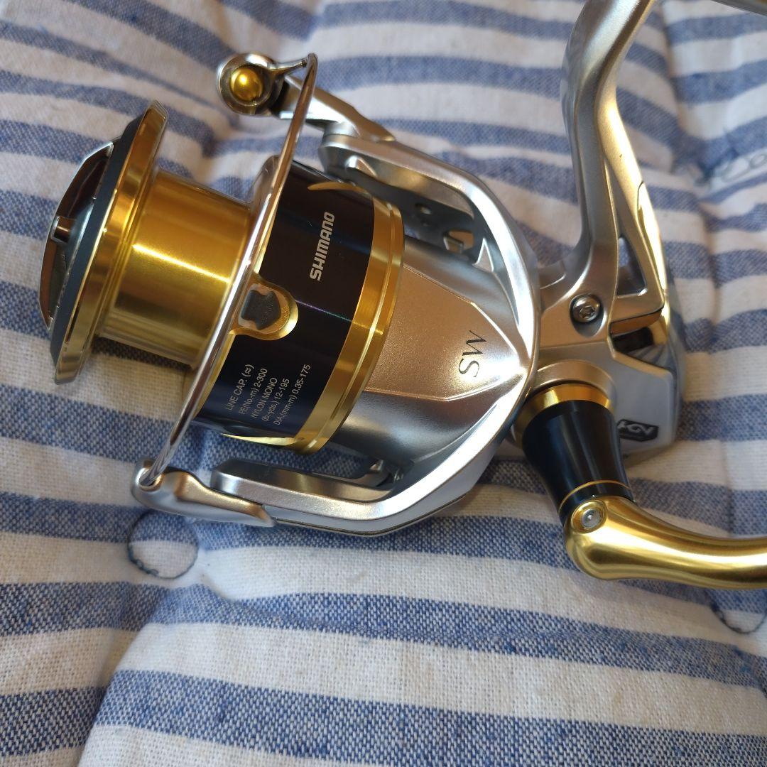 【箱付き】シマノスピニングリール 18 ストラディック SW 5000 XG