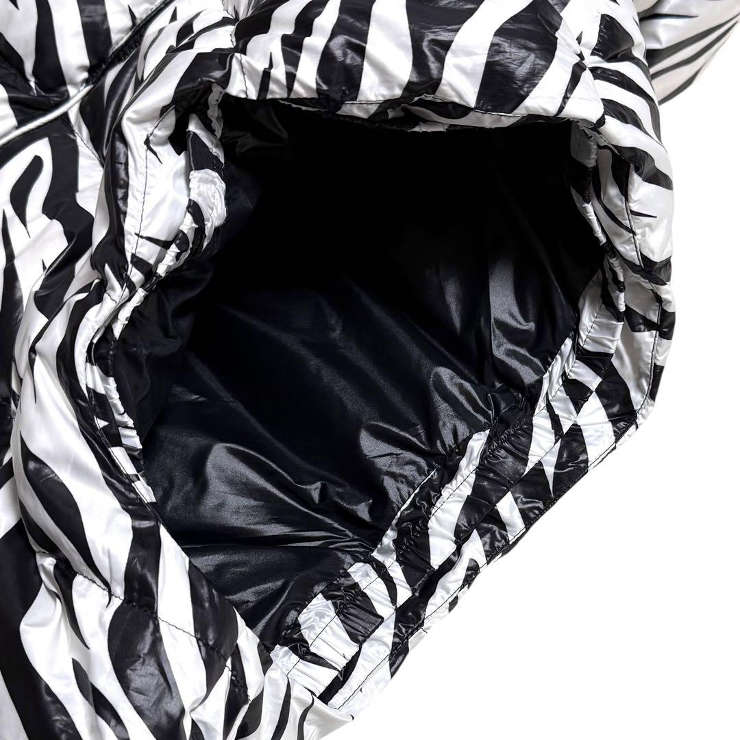 DUVETICA × HYDROGEN ダウンベスト ゼブラ柄 フード付き 50