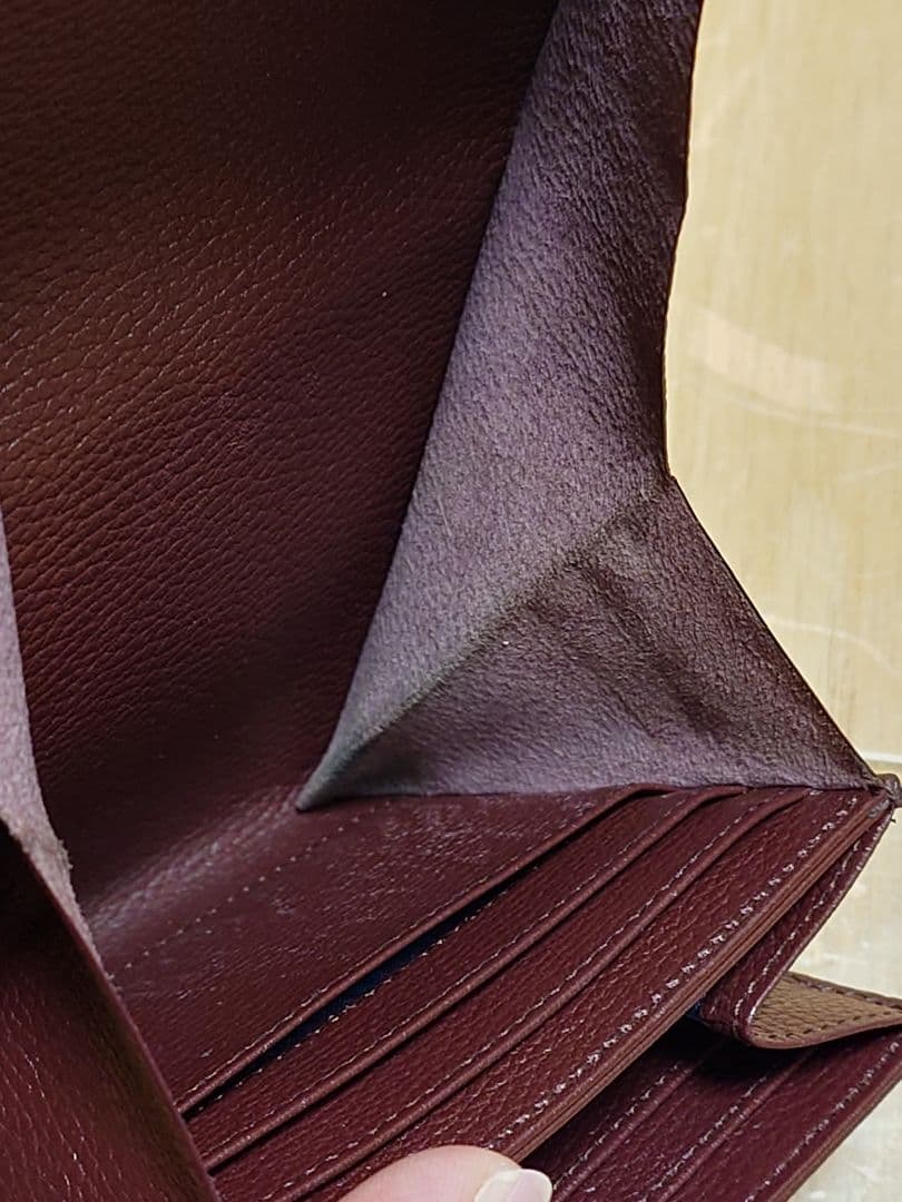 ATAOアタオ　ロトロ/バーガンディ 牛革 二つ折り財布