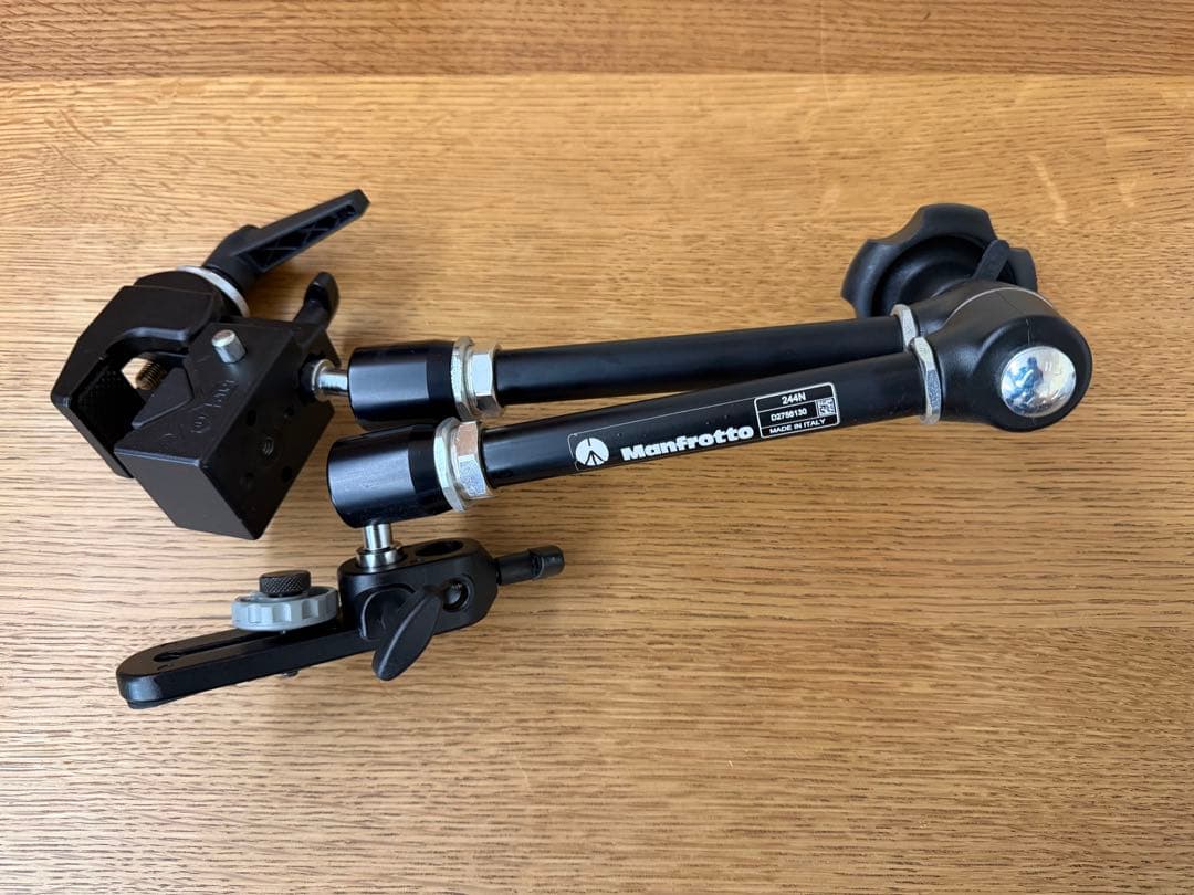 Manfrotto バリアブルフリクションアーム クランプ カメラブラケット