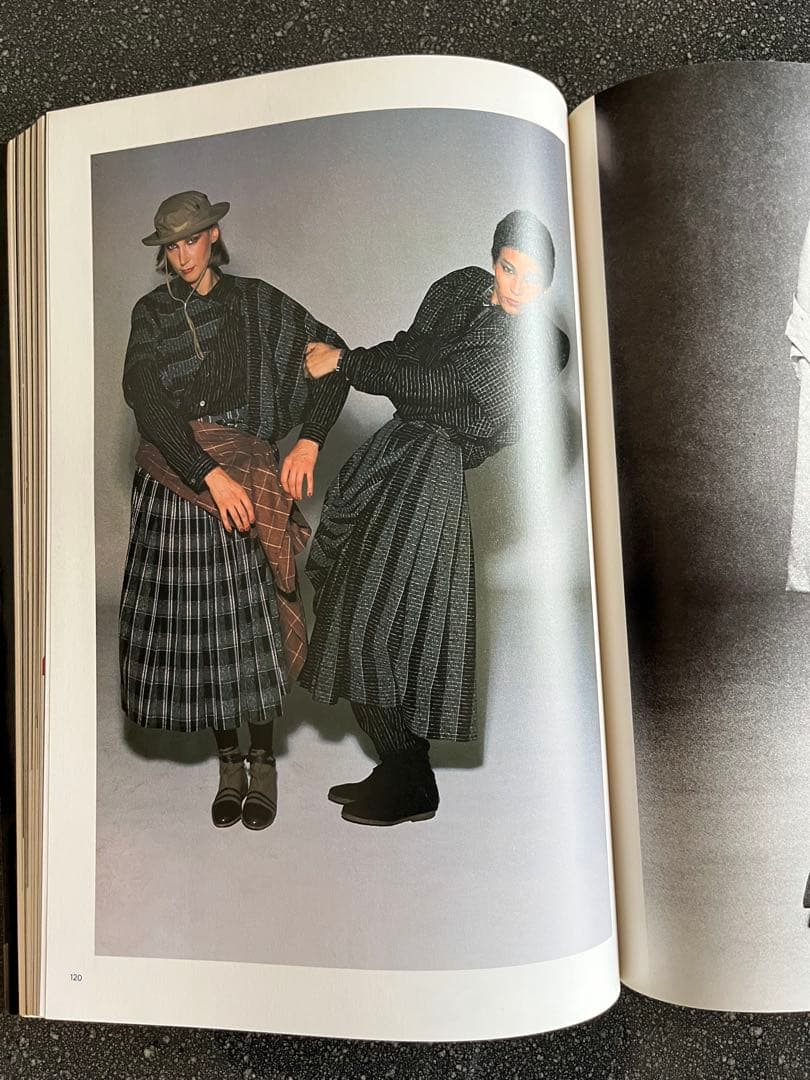 ⭐︎セール！3/9まで⭐︎　三宅一生の発想と展開 ISSEY MIYAKE