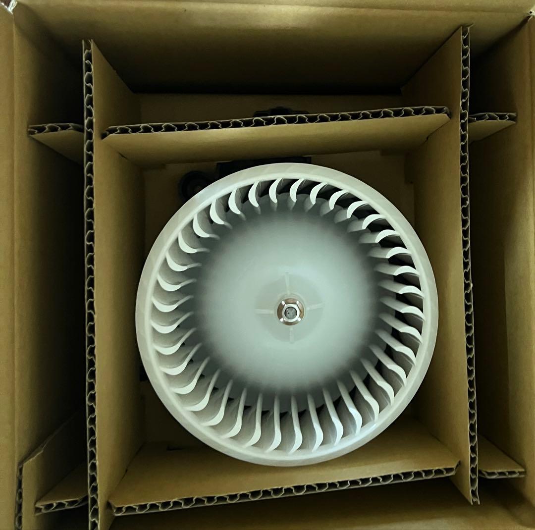 ブロアモーター　エブリイ　DA64V