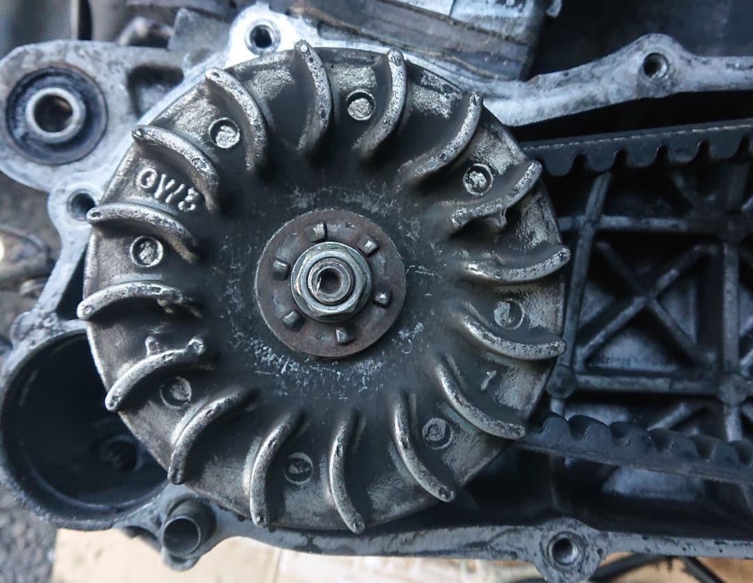 キャビーナ90 エンジン