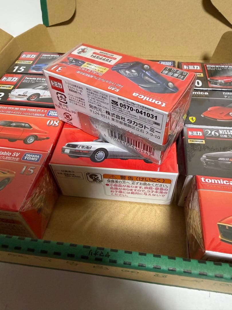 トミカプレミアム　まとめ売り　12台
